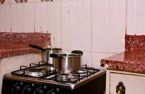 Embu Apartamento | The Lotus Stay-in: Cosy one bedroom in Embu near Java Blue and KSG