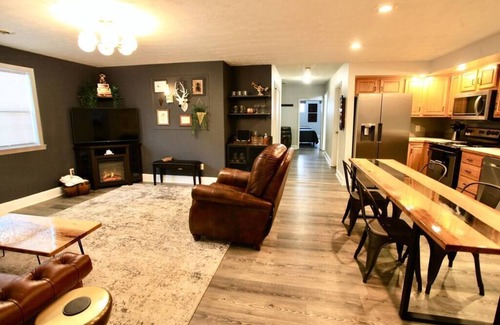 Chillicothe Apartamento | The Lounge - Downtown Chillicothe
