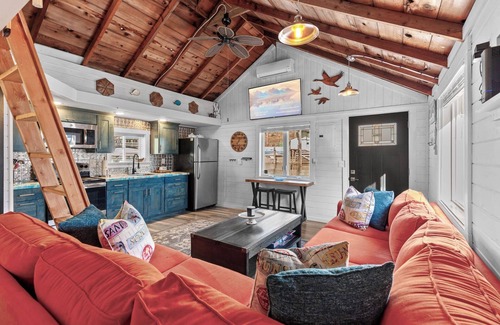 Bayview Alquiler De Eote | The Love Shack Float House