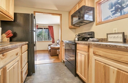 Rockbridge Cabina | The Love Shack (Hocking Hills Area)