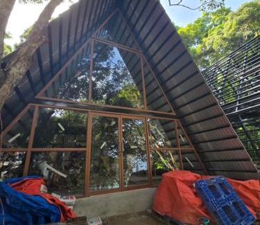 El Nido Chalet De Esquí | The Love Triangle - Glamping at Karuna El Nido