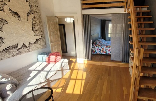 Valence-sur-Baise Casa | The Lovers' Closing