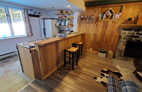Pleasant Valley Cabaña | The Lucky Goat, a quiet country cottage about an hour from NYC, just off the TSP