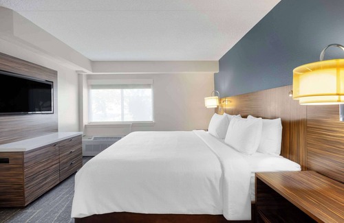 Waterloo Hotel | The Lux Hotel & Conference Center, Ascend Hotel Collection