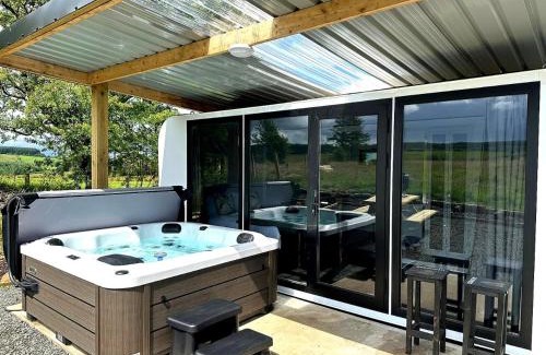 Coleraine Casa | The Lux Pod