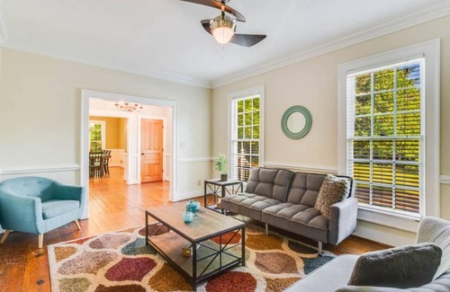Conyers Casa | The Luxe 5BR ATL Oasis with private pool