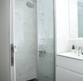 Cantonments Apartamento | The Luxe - @ Embassy Gardens Cantonments