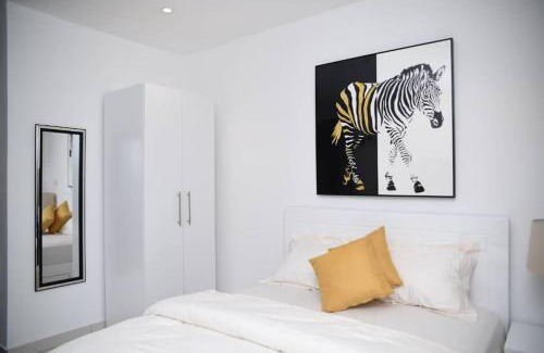 Cantonments Apartamento | The Luxe - @ Embassy Gardens Cantonments