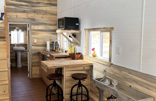 Mayhill Cabaña | The Luxe Tiny Cottage