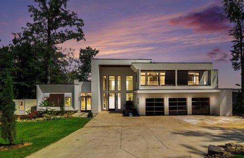 Jonesboro Apartamento | The Luxe Waterside Retreat