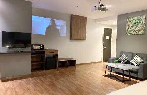 Taman Bukit Pantai Apartamento | The Luxmi - Bangsar Trade Centre