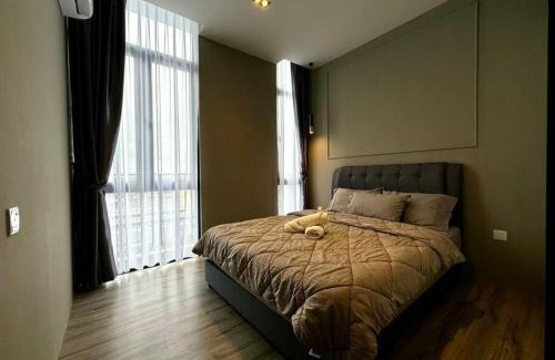 Taman Charming Apartamento | The Luxury Podium3R2B, 8pax YPM103