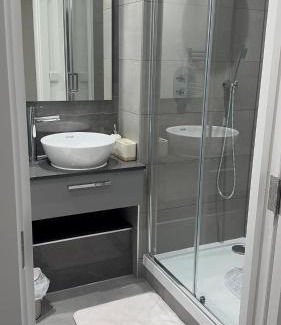 Newham Casa | The Luxury Spot