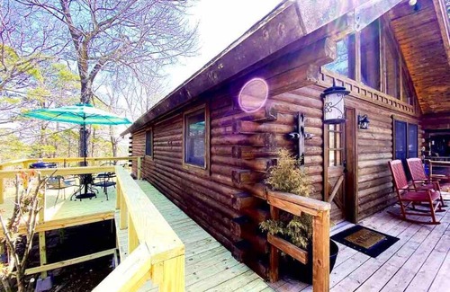 Eureka Springs Chalet De Esquí | The Luxury Suite at Bear Mountain