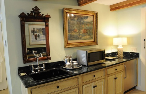 Lyme Center Hotel | The Lyme Inn