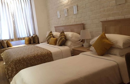 Nuwara Eliya Hotel | The Lynden Grove Hotel