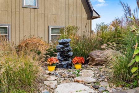 Lewis Center Casa | The Mad Cat Inn