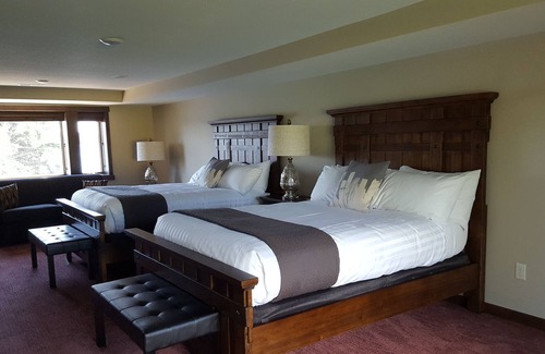 East Gull Lake Casa | The Madden House