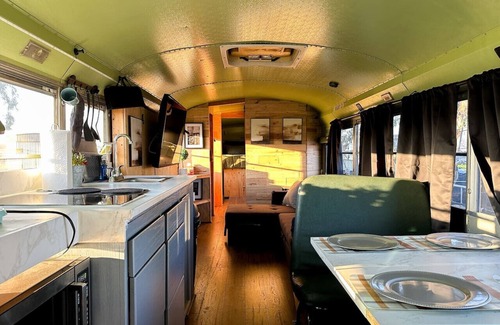 Visalia Casa | The Magic Skoolie Outdoor Glamping in Visalia