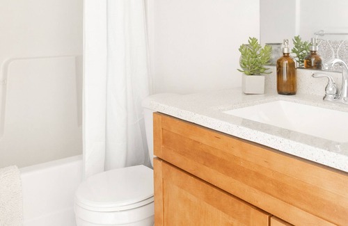 Saugerties Casa | The Magnolia | A Modern Country Getaway | Saugerties NY