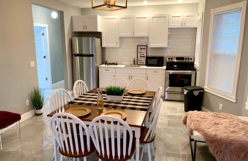 Niagara Falls Casa | The Maid of the Mist Villa-Yard &Parking