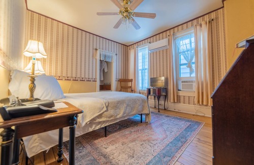 Cumbola Cama Y Desayuno | The Maid's Quarters Bed Breakfast & Tearoom