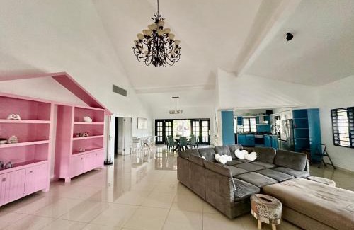 Willemstad Casa | The Main-house in Yemaya Heart n Home Curaçao