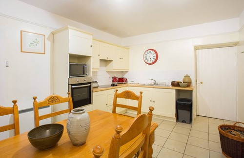 Elgin Cabaña | THE MAINS, family friendly, with open fire in Lhanbryde