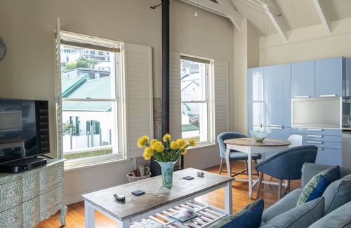 Kalk Bay Hotel | The Majestic Apartment