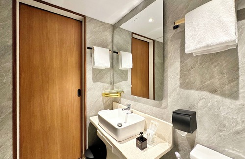 Central Yogyakarta Hotel | The Malioboro Hotel & Conference Center