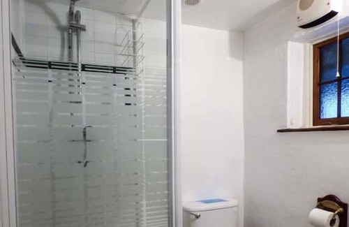 Hinton Cabaña | The Mallard Studio, HINTON