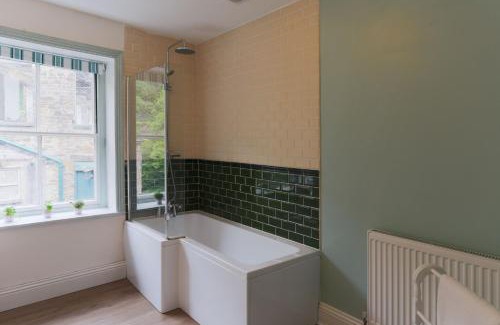 New Mills Casa | The Manager's Suite 2