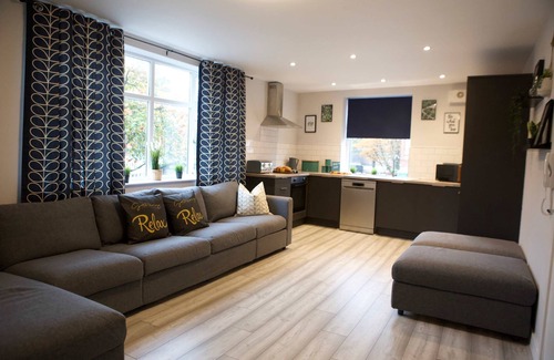 Trafford Apartamento | The Mancunian The Gathering Sale