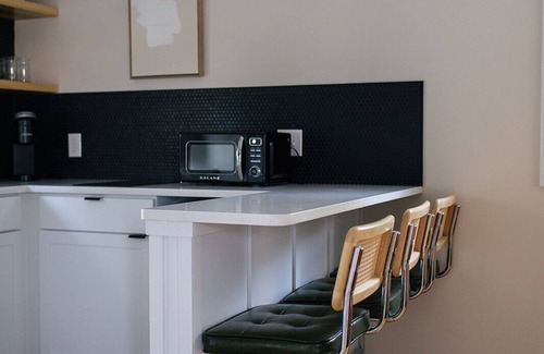 Chambersburg Apartamento | The Mane & Co - No. 6