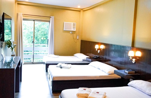 Puerto Galera Hotel | The Mang-Yan Grand Hotel powered by Cocotel
