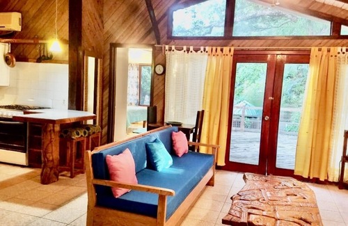 Sandy Bay Casa | The Mango House 2 + 2 FURN Bungalow con gran terraza con vista al mar