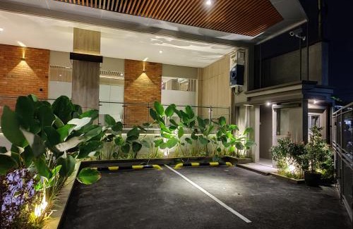 Gandaria-selatan Hotel | The Mango Suites by Flat06