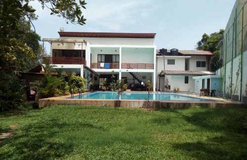 Balapitiya Cama Y Desayuno | THE Mangrove cave Hotel