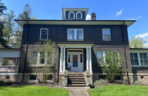 Redstar Casa | The Manor at Glen Jean Meadows