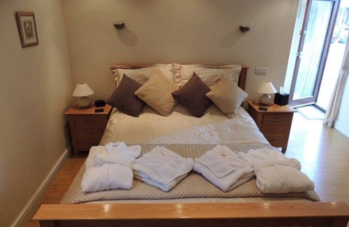Fernhill Heath Cama Y Desayuno | The Manor Coach House
