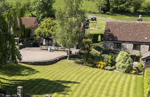 Cinderford Casa | The Manor