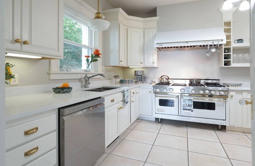 Green Lake Casa | The Manor on Green Lake