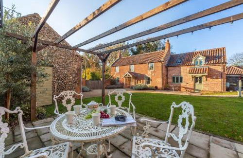 Fakenham Casa | The Manse