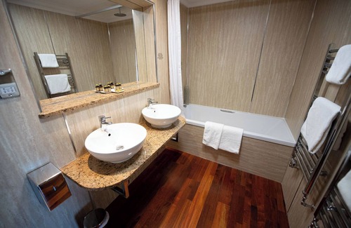 Elgin Hotel | The Mansefield Hotel