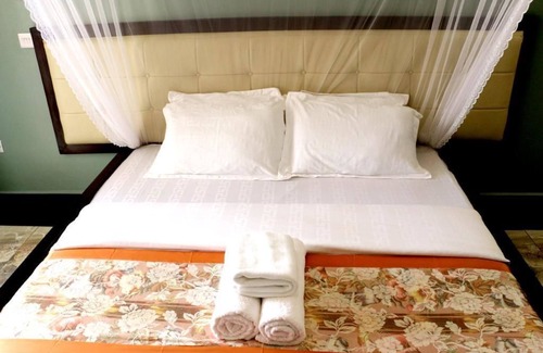 Jinja Hotel | The Mansion Hotel