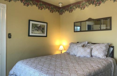 Parrsboro Hotel | The Maple Inn