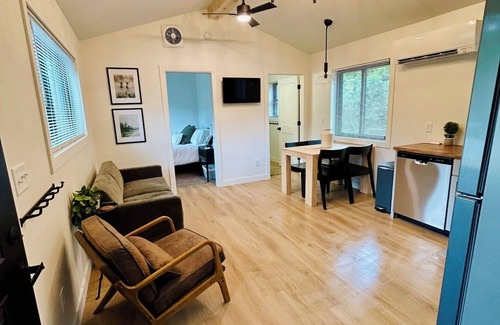 Porterfield Cabina | The Maple - New! - Menominee River Tiny Cottage