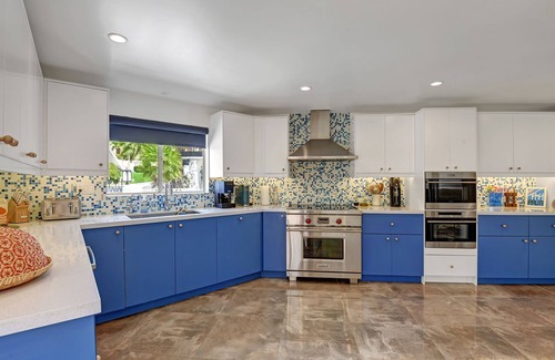 Vista Las Palmas Casa | The Marilyn Monroe Estate 4bed/4ba Pool and Spa. Newly Remodeled.