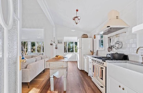 Callala Bay Casa | 'The Mariner' Jervis Bay Waterfront Beach House