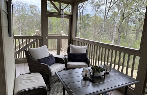 Evans Casa | The Master Retreat